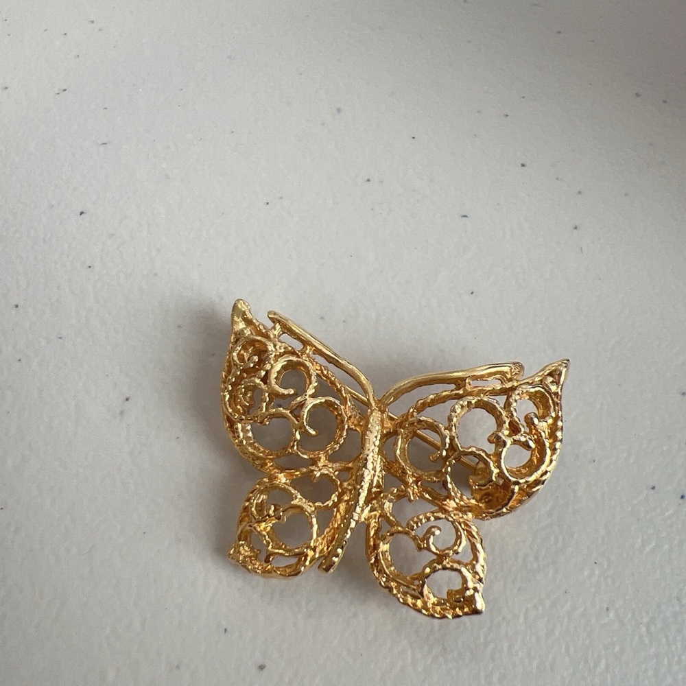 Gold Brooch🦋18K Gold Plated Butterfly Brooch*Vintage Brooches*Cocktail Party - Picture 5 of 6